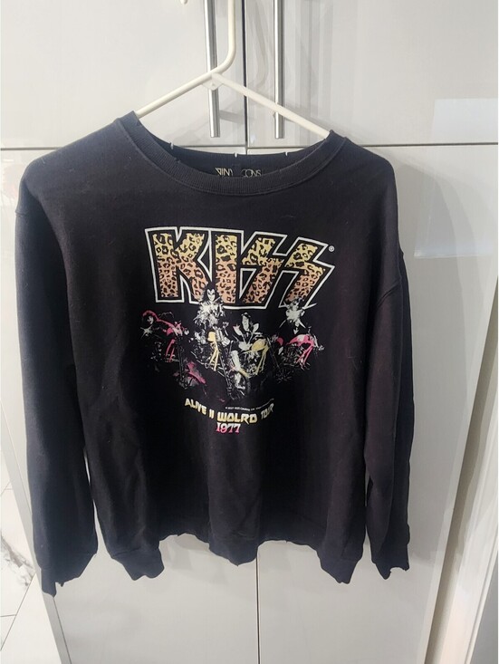 Tops - The Vinyl Icons KISS 1977 Alive World Tour Black Crewneck Sweatshirt